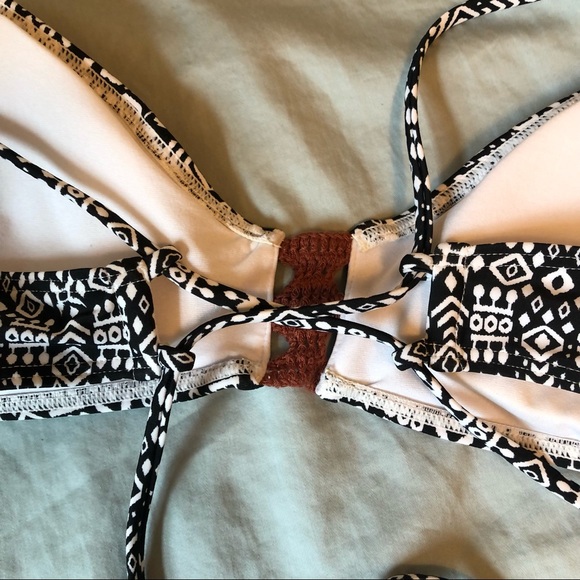 Pattern Bikini Top - Picture 3 of 3